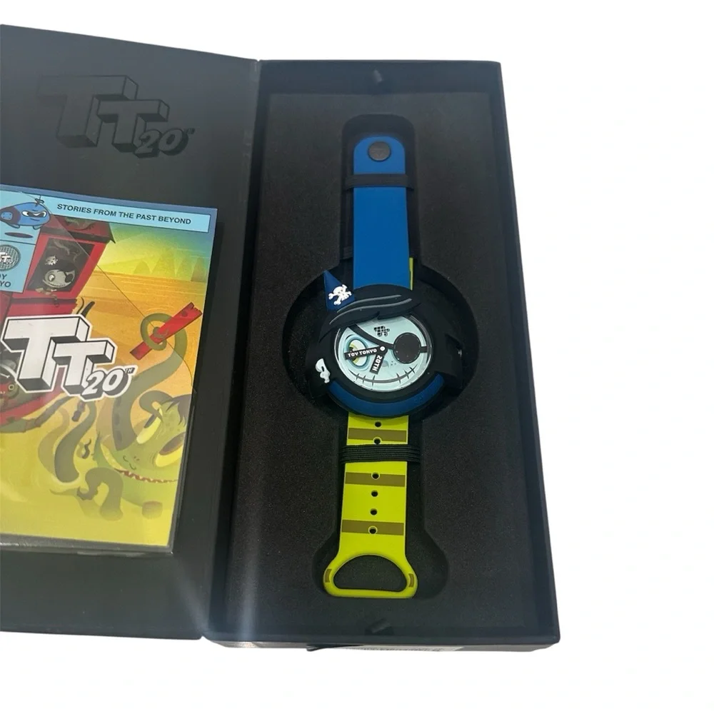 Toy Tokyo Watch • SCARYGIRL WATCH BY NATHAN JUREVICIUS‎ • New in Box!!